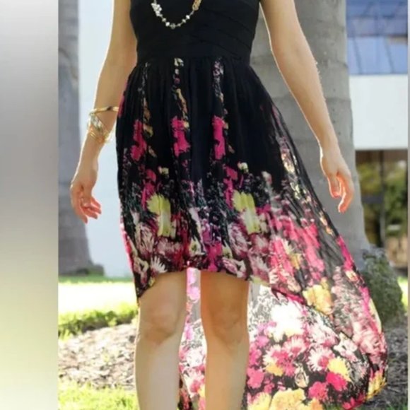 Sans Souci Black Floral Print High- Low Dress - Size Medium - Picture 1 of 12